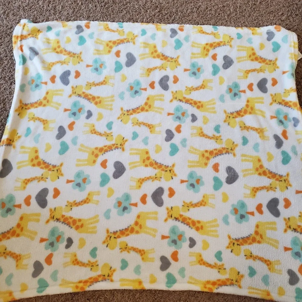 Baby Starters Blanket Giraffe Trees Yellow Gray Green Hearts White Fleece